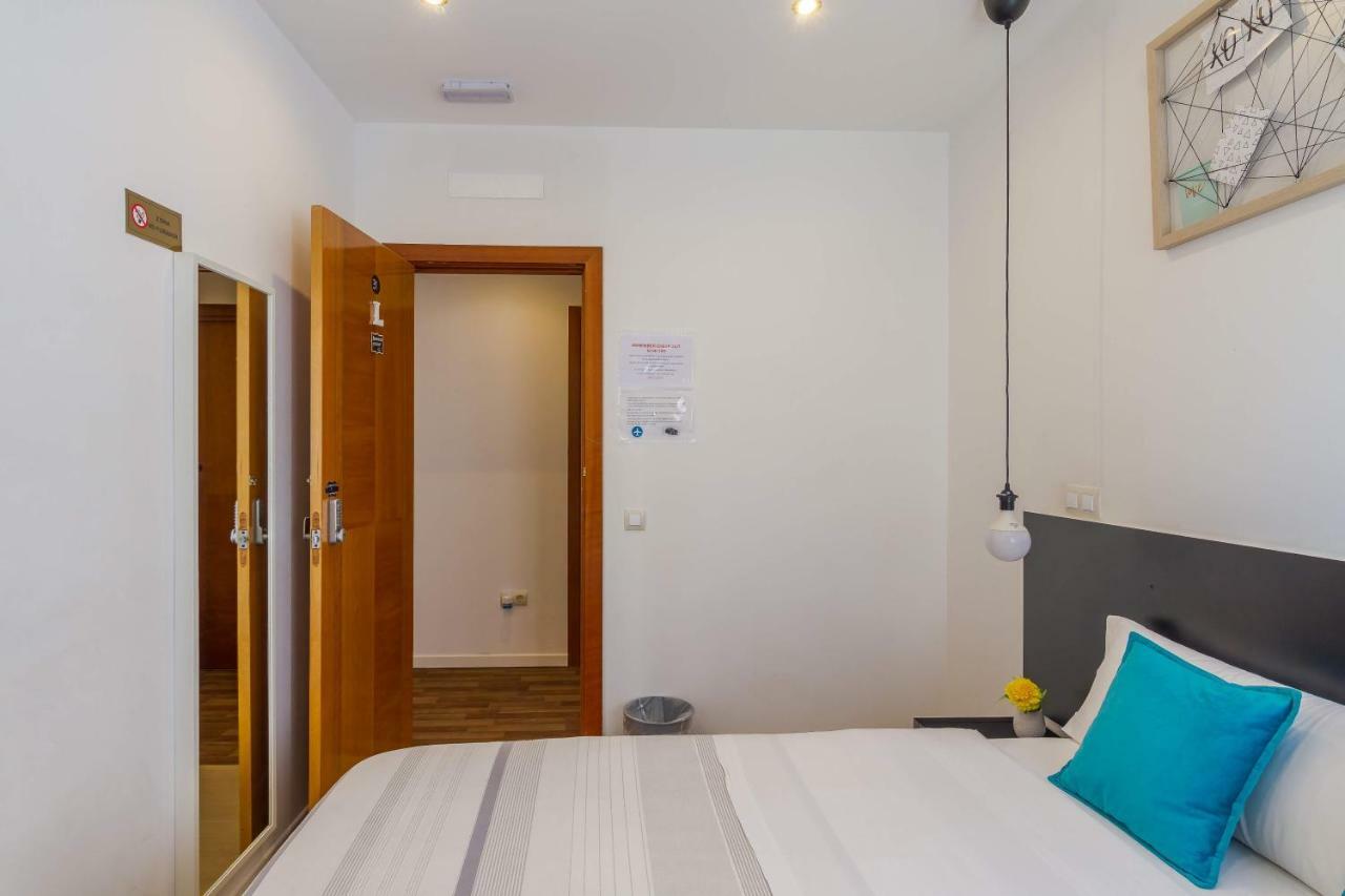 Ayz Javier Cabrini - Auto Check-In Property Madrid Esterno foto